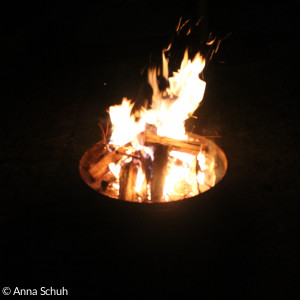 Hellerleuchtes Osterfeuer 